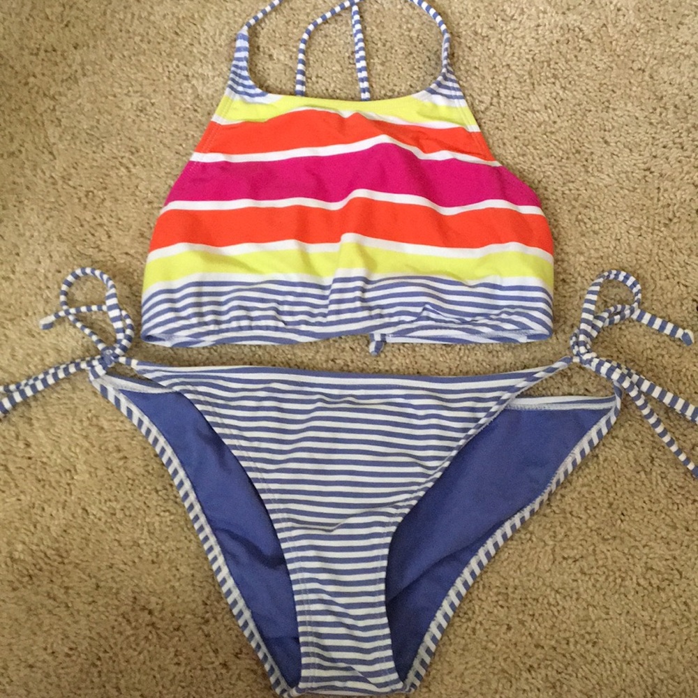 Roxy Bikini Set - image 1